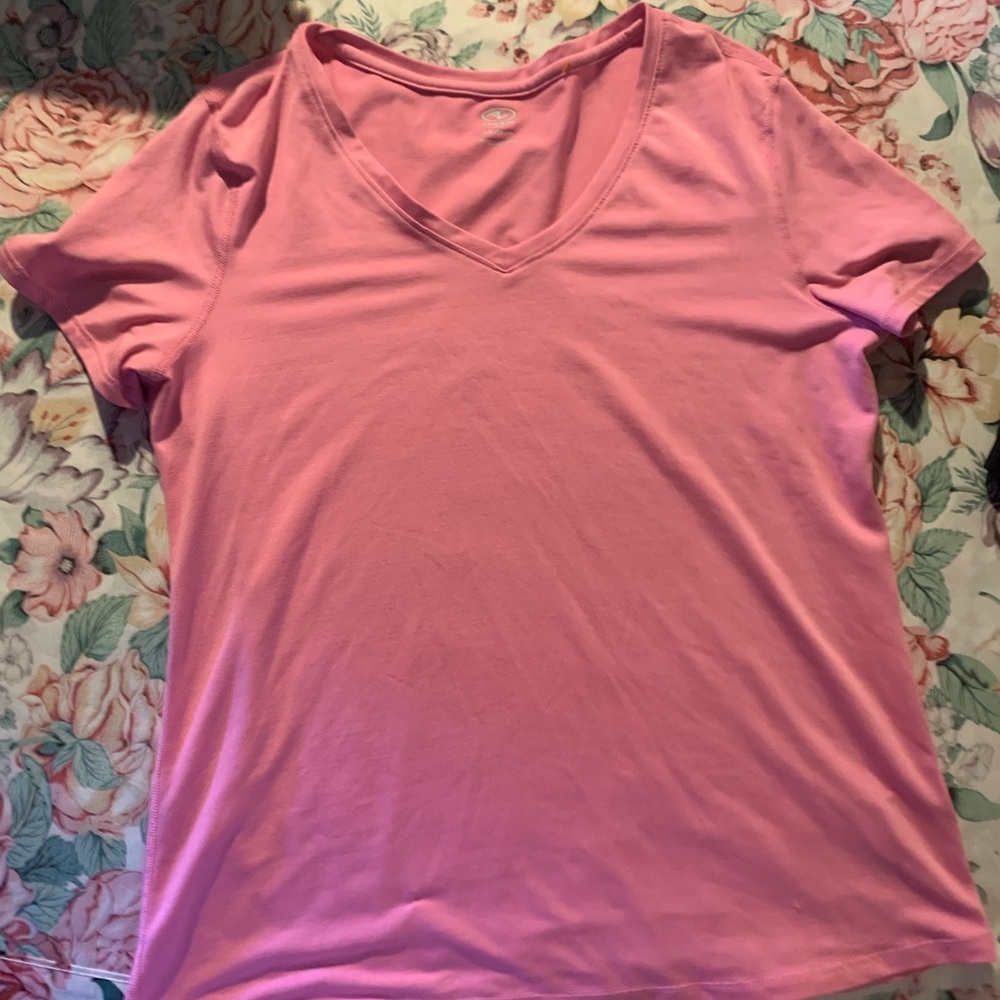 Athletic Work Out Pink Short Sleeve V-Neck Tee Size Large
